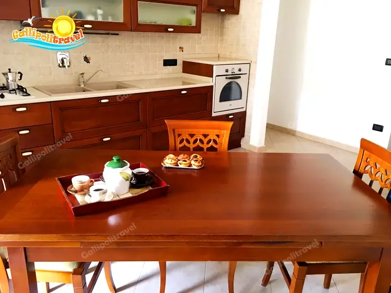 Cucina tavolo colazione F3/2 Rosa Virginia